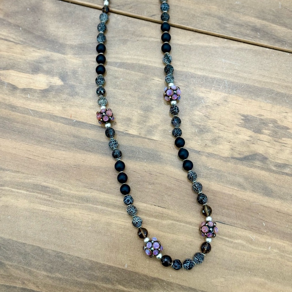 Black and Purple Beaded Necklace - Picture 3 of 3